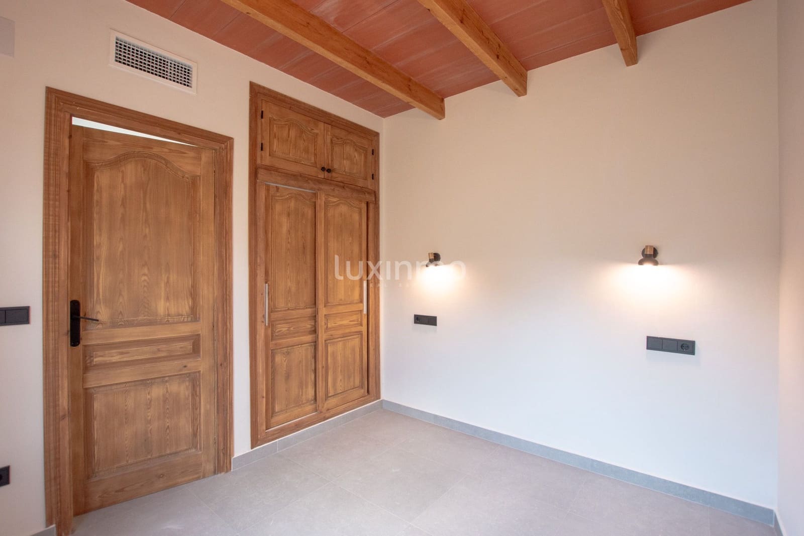 2 quarto Apartamento para arrendar em Senija - 1 200 € (Ref: 10079187)