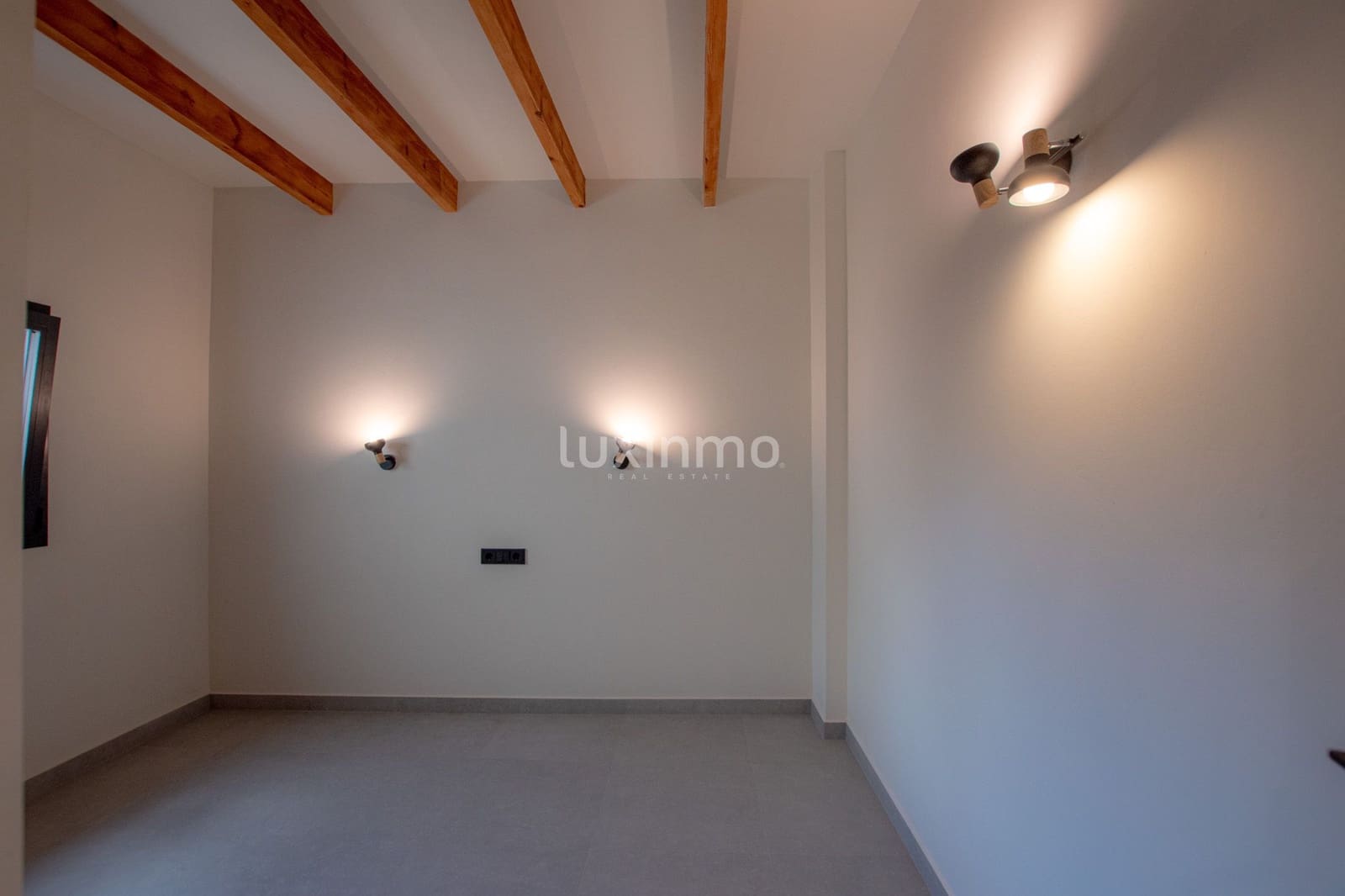 2 quarto Apartamento para arrendar em Senija - 1 200 € (Ref: 10079187)