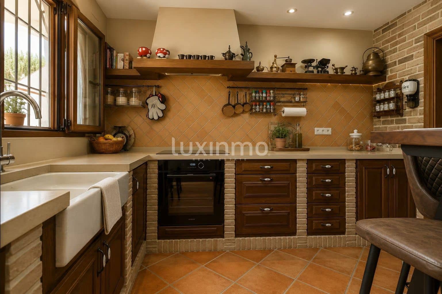 4 slaapkamer Villa te koop in La Nucia met zwembad garage - € 970.000 (Ref: 10079202)