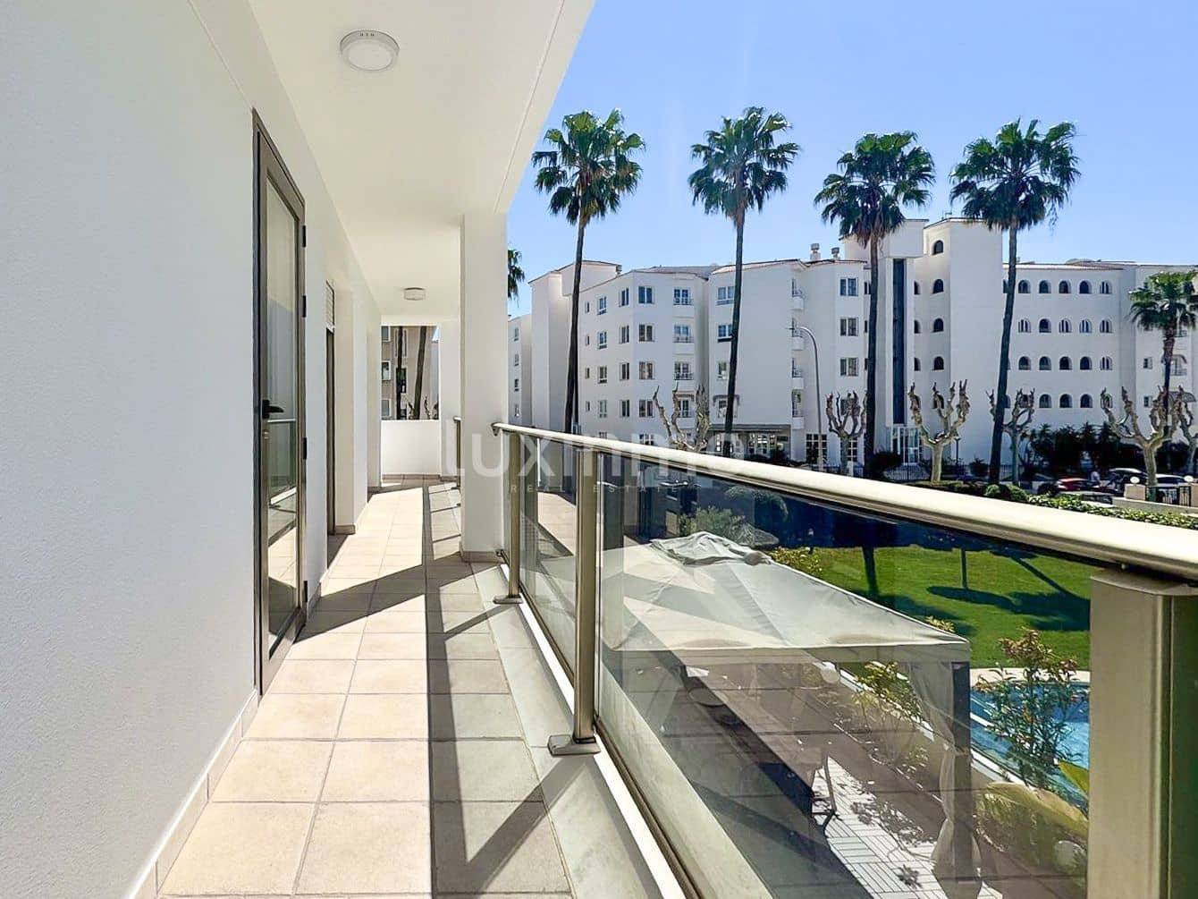 2 sypialnia Apartament do wynajęcia w Albir z basenem garażem - 1 800 € (Ref: 10079203)