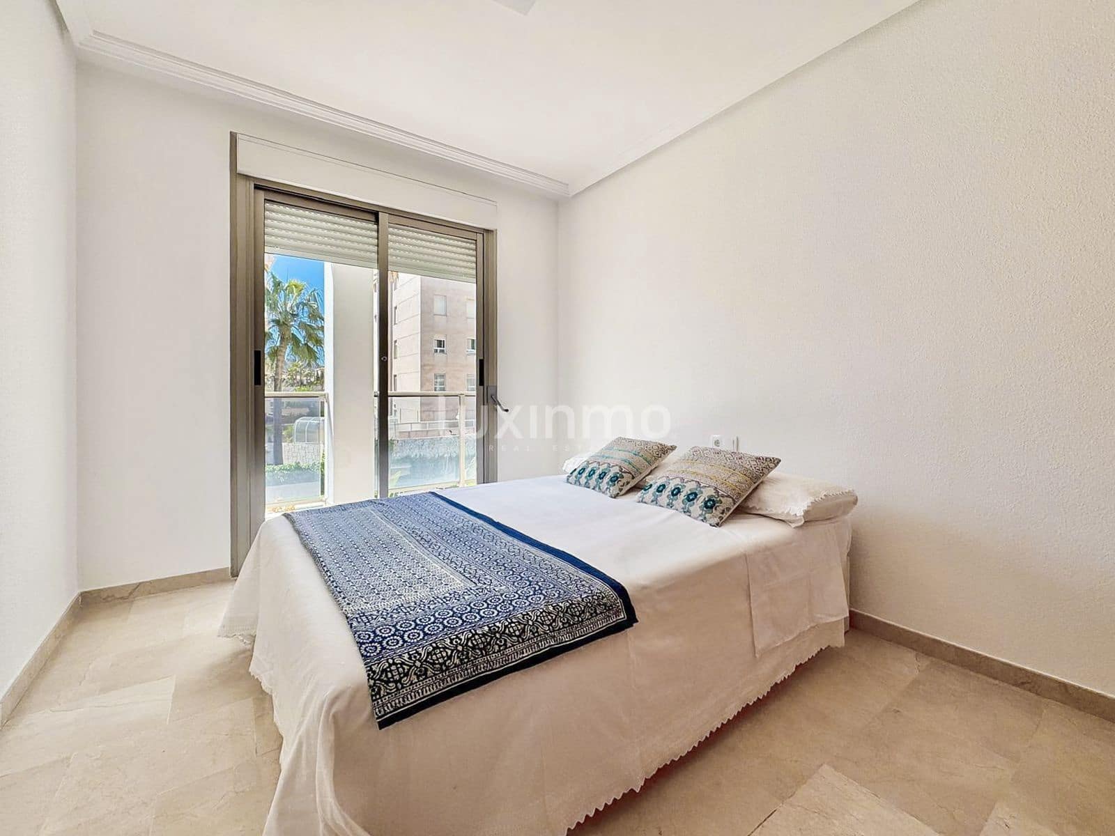 2 sypialnia Apartament do wynajęcia w Albir z basenem garażem - 1 800 € (Ref: 10079203)