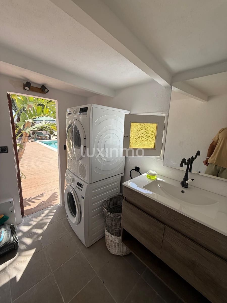 4 chambre Villa/Maison à vendre à Sant Jordi de Ses Salines avec piscine garage - 1 980 000 € (Ref: 10079204)