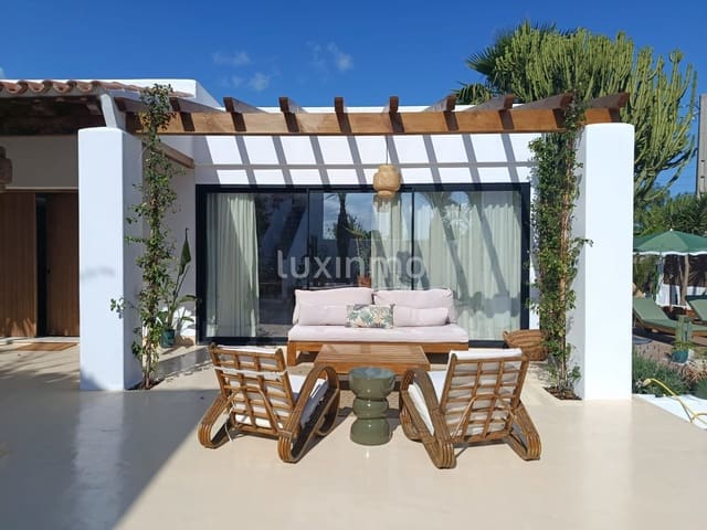 4 slaapkamer Villa te koop in Sant Jordi de Ses Salines, San Jose / Sant Josep de Sa Talaia met zwembad garage - € 1.980.000 (Ref: 10079204)