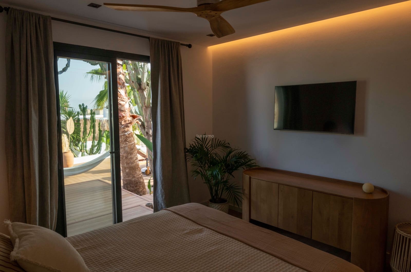 4 chambre Villa/Maison à vendre à Sant Jordi de Ses Salines avec piscine garage - 1 980 000 € (Ref: 10079204)