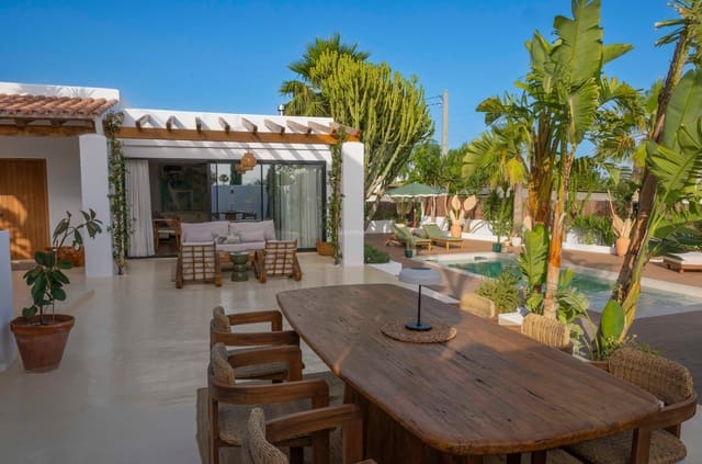 4 slaapkamer Villa te koop in Sant Jordi de Ses Salines, San Jose / Sant Josep de Sa Talaia met zwembad garage - € 1.980.000 (Ref: 10079204)