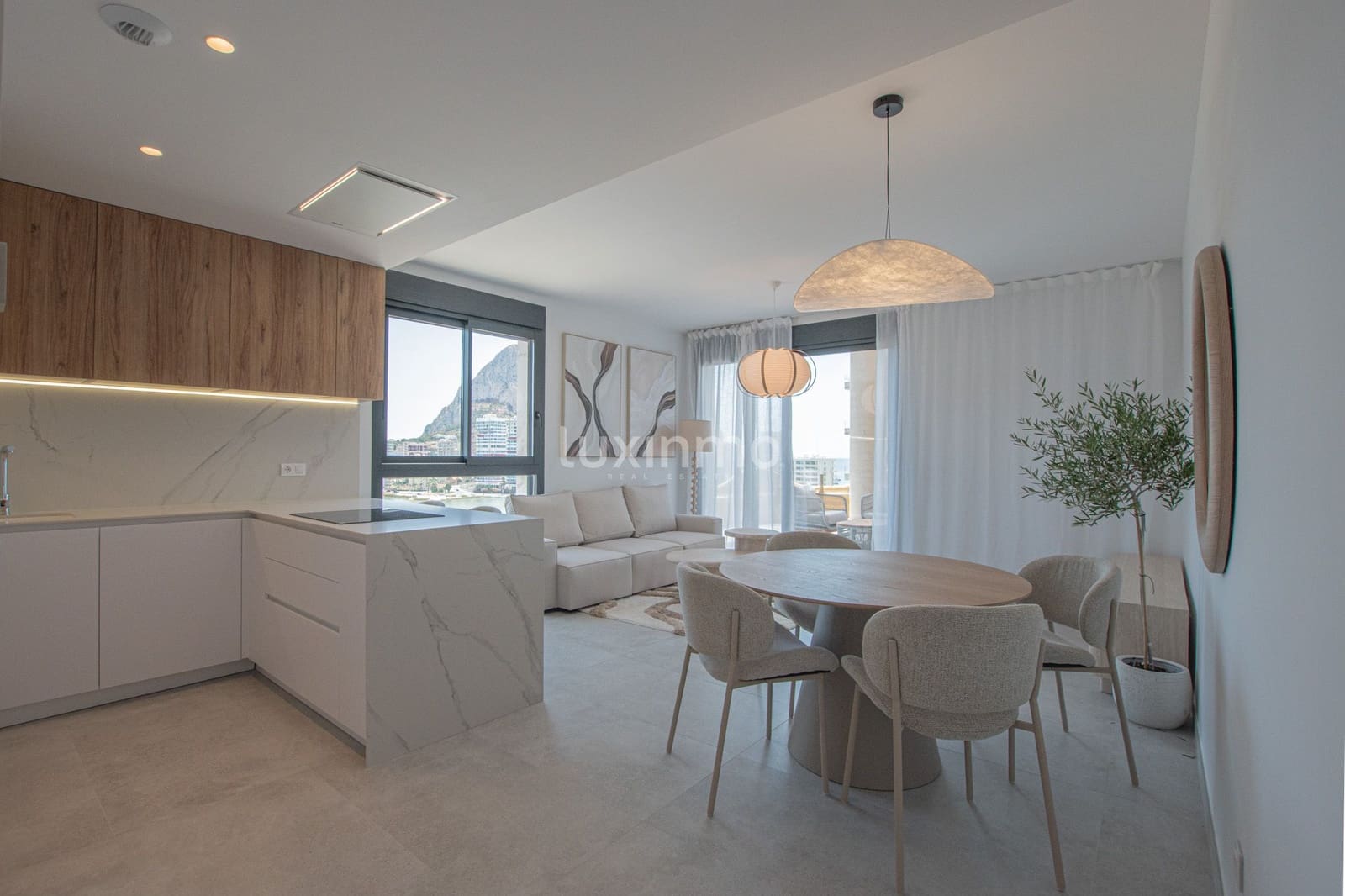 3 Zimmer Apartment zu vermieten in Calpe / Calp mit Pool Garage - 2.500 € (Ref: 10079206)