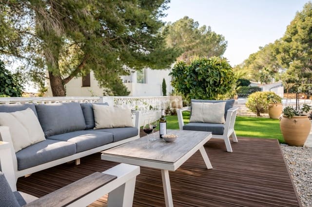 Chalet de 5 habitaciones en Altea en venta con piscina garaje - 995.000 € (Ref: 10079215)