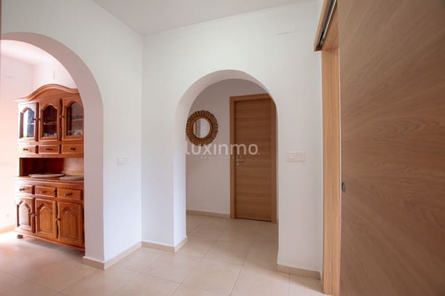 Villa/Maison de 3 chambres à louer à Calpe / Calp avec garage - 1 600 € (Ref: 10079216)