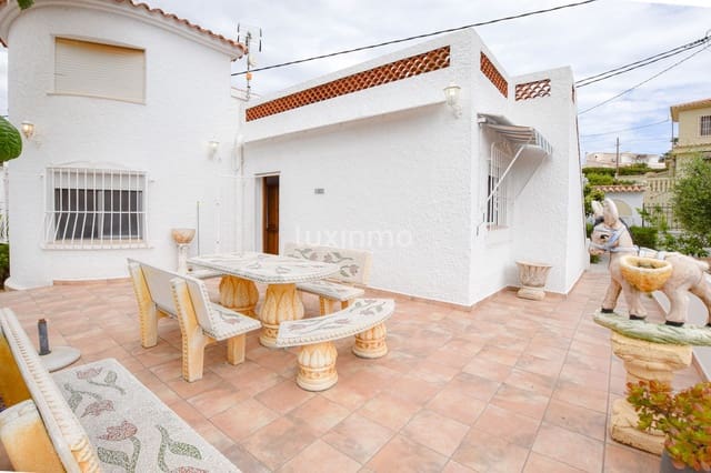 Villa/Maison de 3 chambres à louer à Calpe / Calp avec garage - 1 600 € (Ref: 10079216)