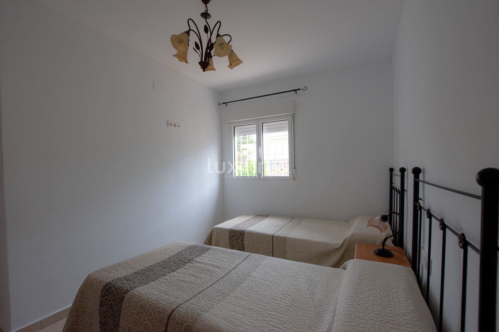 Villa/Maison de 3 chambres à louer à Calpe / Calp avec garage - 1 600 € (Ref: 10079216)