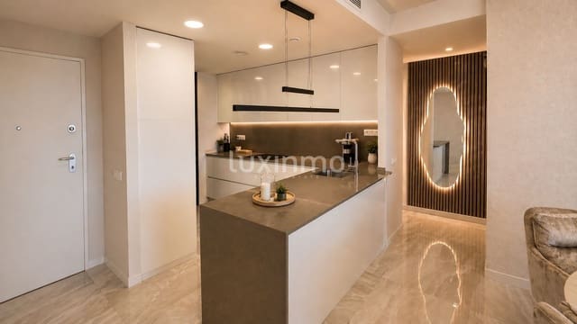 2 slaapkamer Flat te koop in Playa Poniente, Benidorm met zwembad garage - € 674.000 (Ref: 10079219)