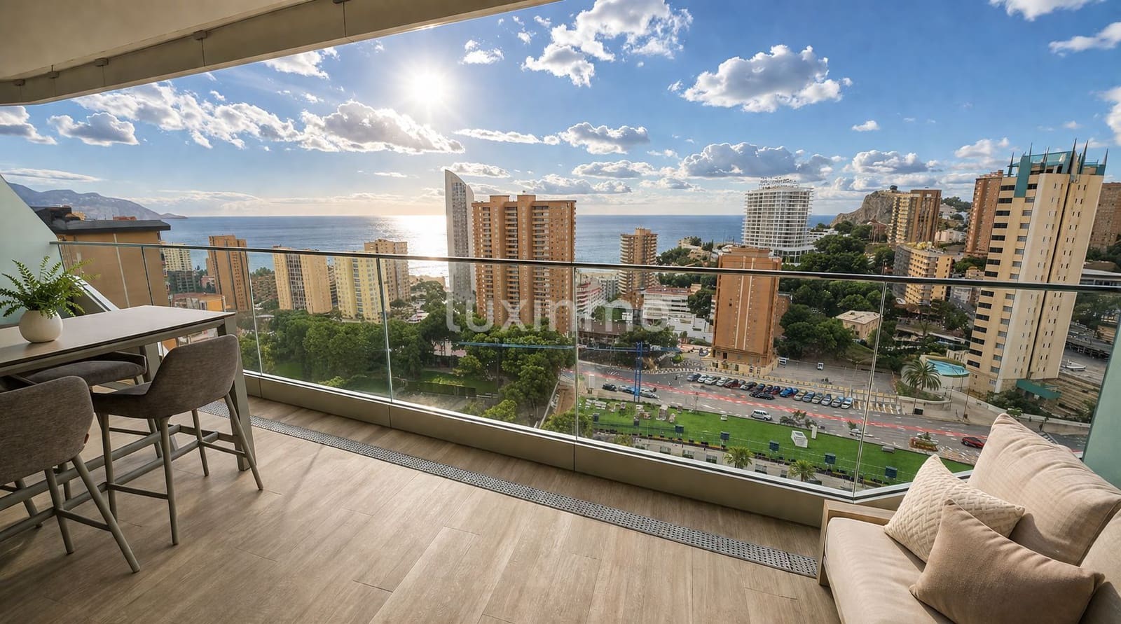 2 soveværelse Lejlighed til salg i Benidorm med swimmingpool garage - € 674.000 (Ref: 10079219)
