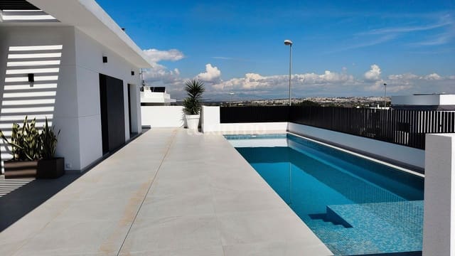 3 soveværelse Villa til salg i Rojales med swimmingpool garage - € 788.750 (Ref: 10079221)