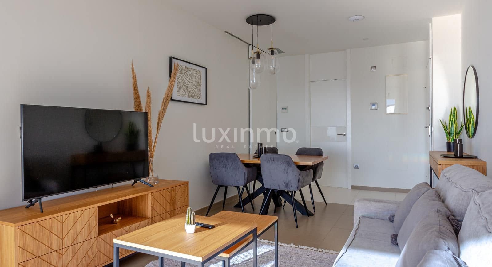 2 Zimmer Apartment zu vermieten in Benidorm mit Garage - 2.600 € (Ref: 10079227)