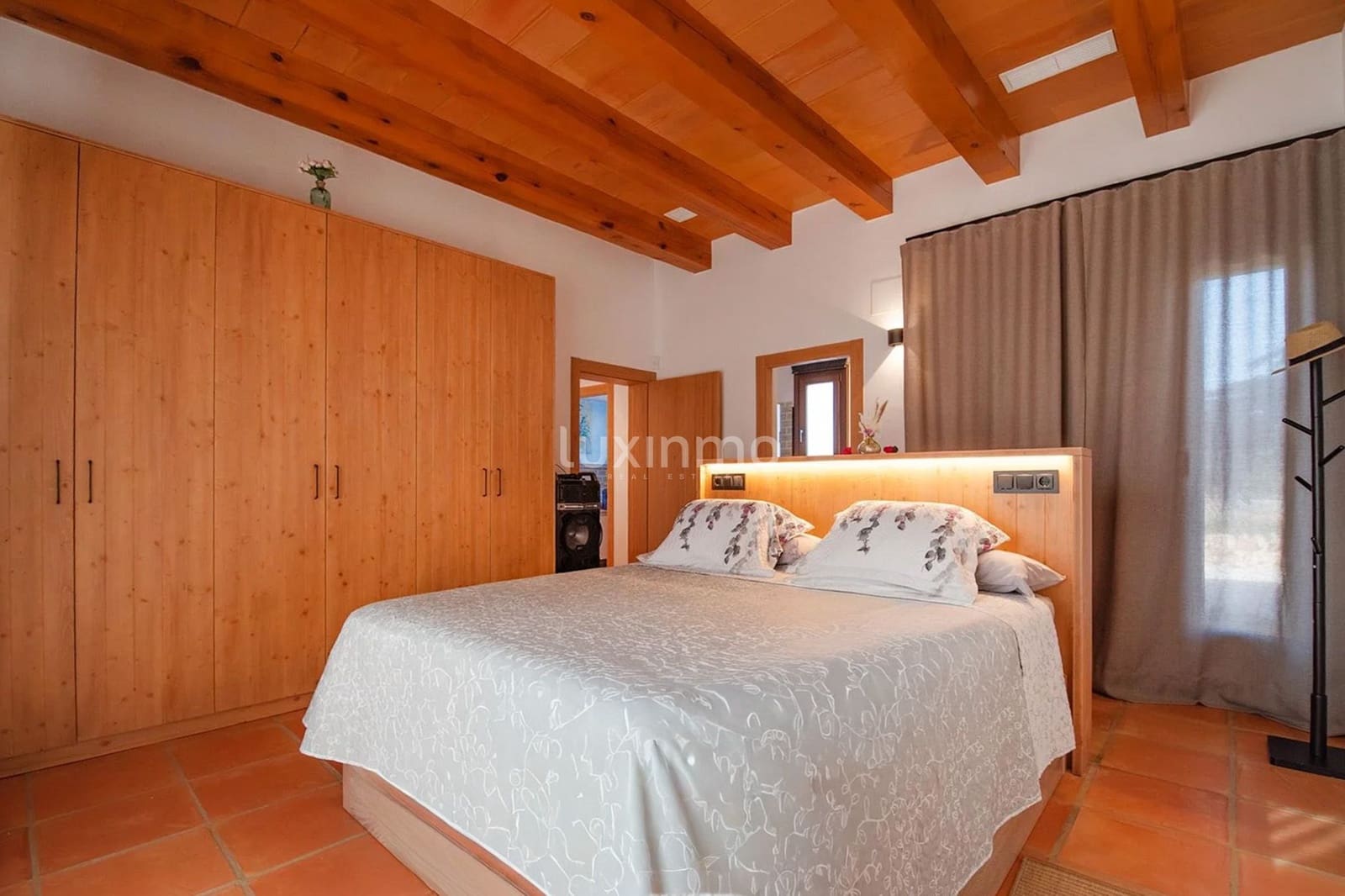 3 slaapkamer Villa te huur in Lliber met zwembad garage - € 16.000 (Ref: 10079228)