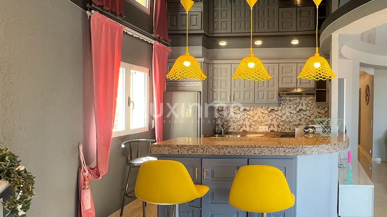 5 sypialnia Willa na sprzedaż w Denia z basenem garażem - 850 000 € (Ref: 10079230)