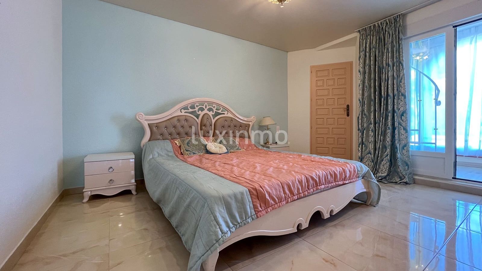 5 sypialnia Willa na sprzedaż w Denia z basenem garażem - 850 000 € (Ref: 10079230)