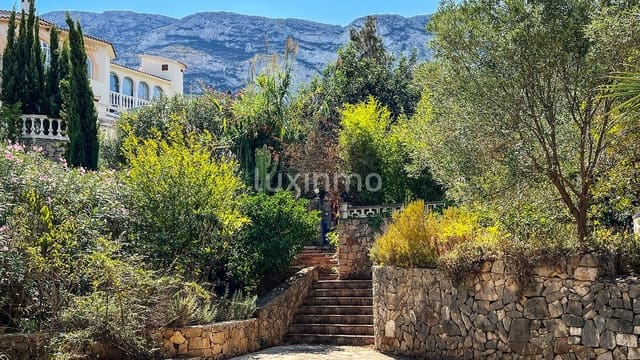 5 sypialnia Willa na sprzedaż w El Montgó, Dénia z basenem garażem - 850 000 € (Ref: 10079230)