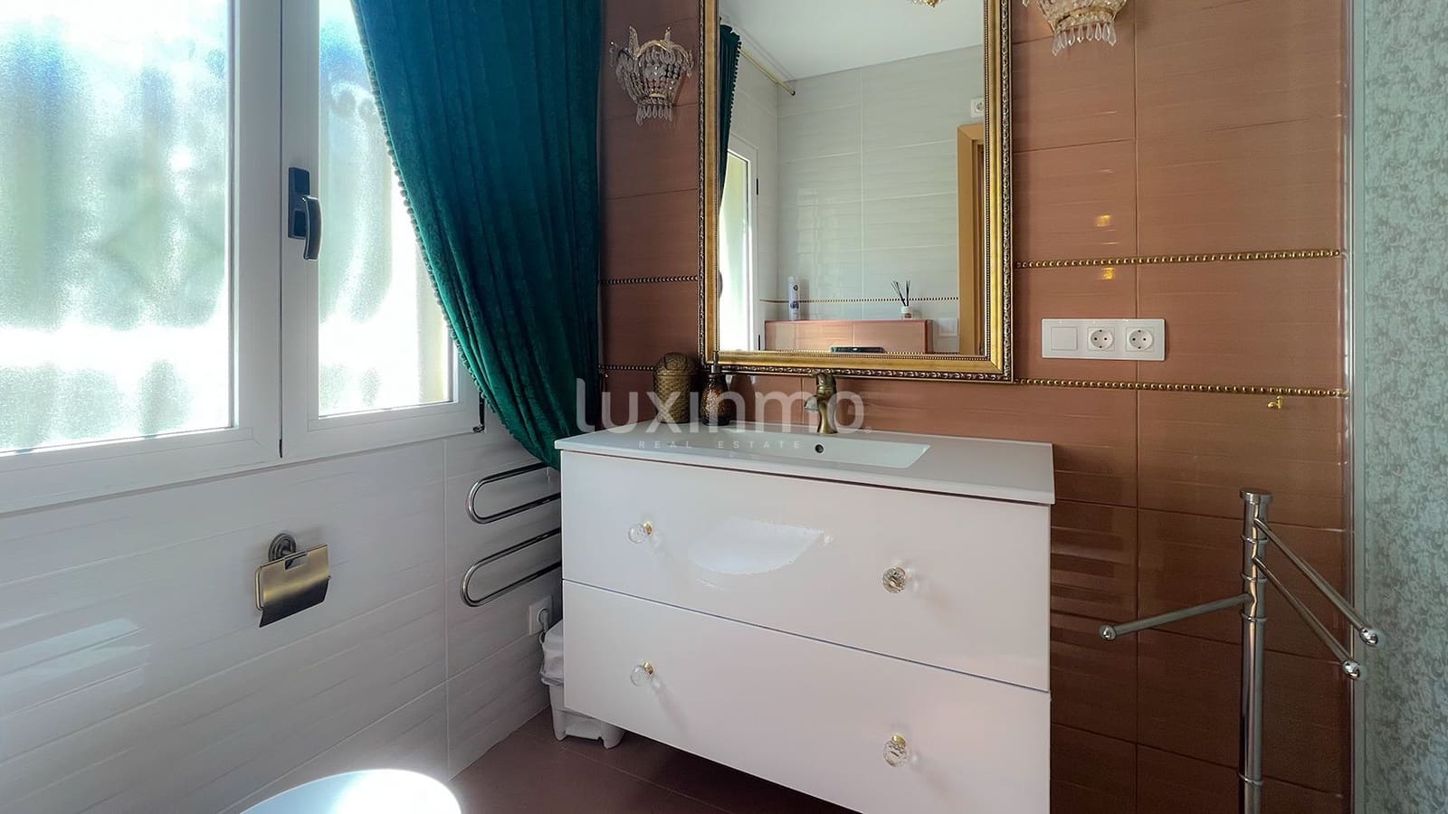 5 sypialnia Willa na sprzedaż w Denia z basenem garażem - 850 000 € (Ref: 10079230)