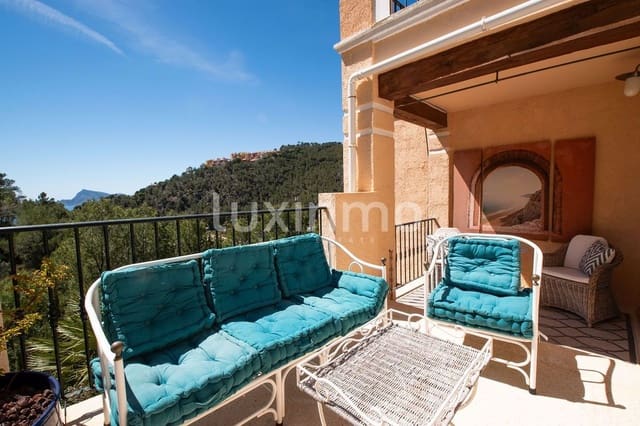 Chalet de 5 habitaciones en Altea en venta con piscina garaje - 790.000 € (Ref: 10079231)