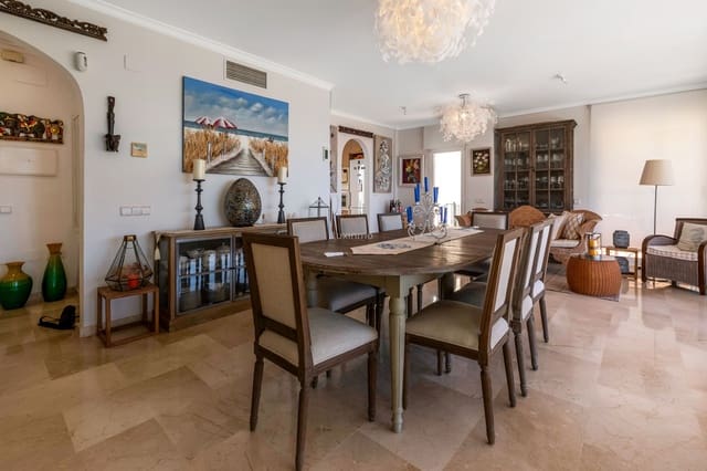 Chalet de 5 habitaciones en Altea en venta con piscina garaje - 790.000 € (Ref: 10079231)