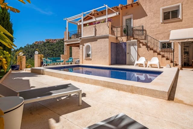 Chalet de 5 habitaciones en Altea en venta con piscina garaje - 790.000 € (Ref: 10079231)