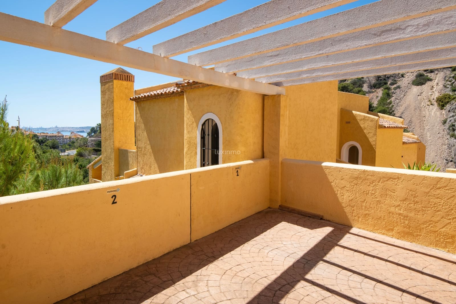 3 sovrum Radhus till salu i Altea med pool garage - 365 000 € (Ref: 10079232)