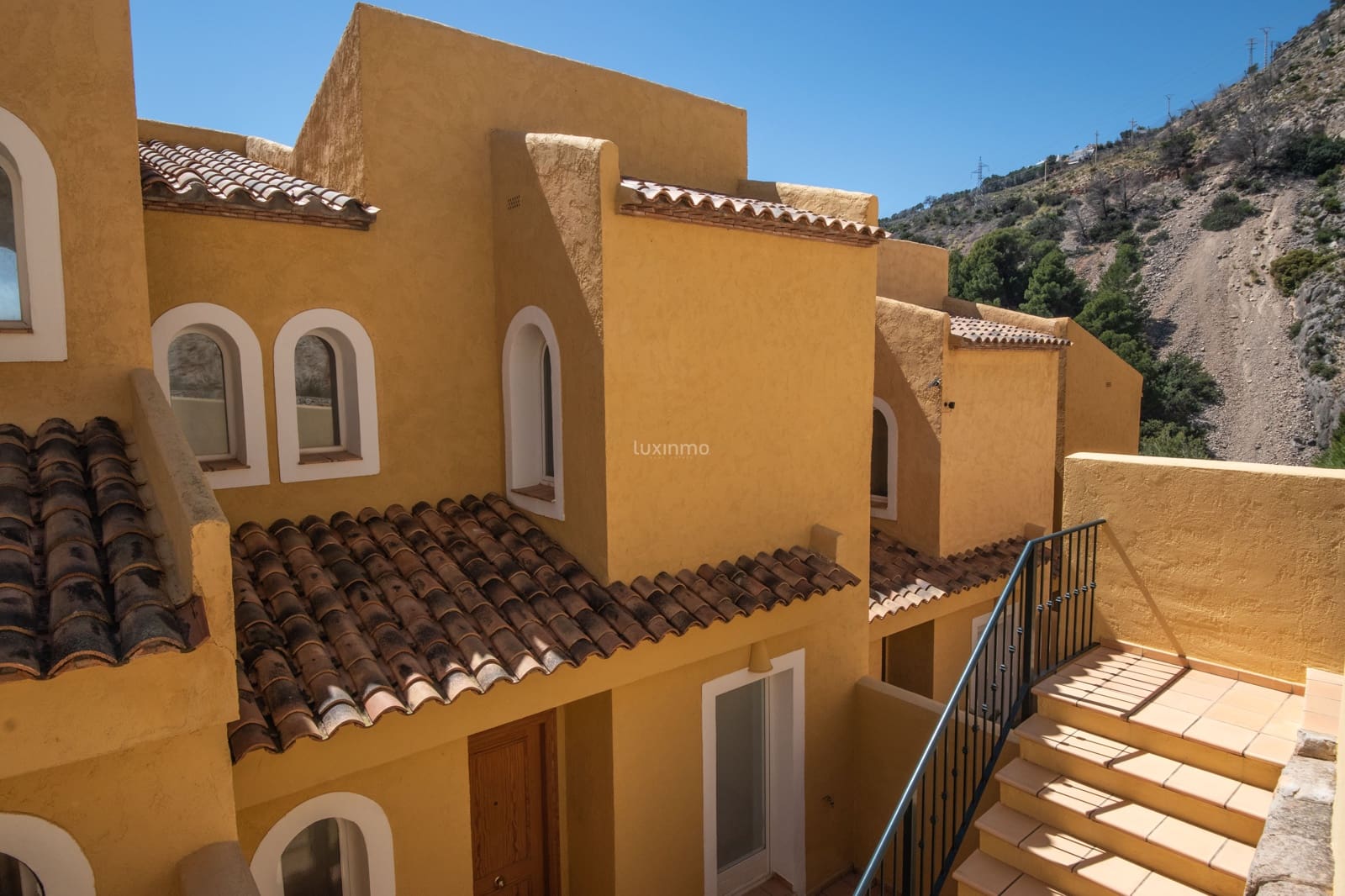 3 sovrum Radhus till salu i Altea med pool garage - 365 000 € (Ref: 10079232)