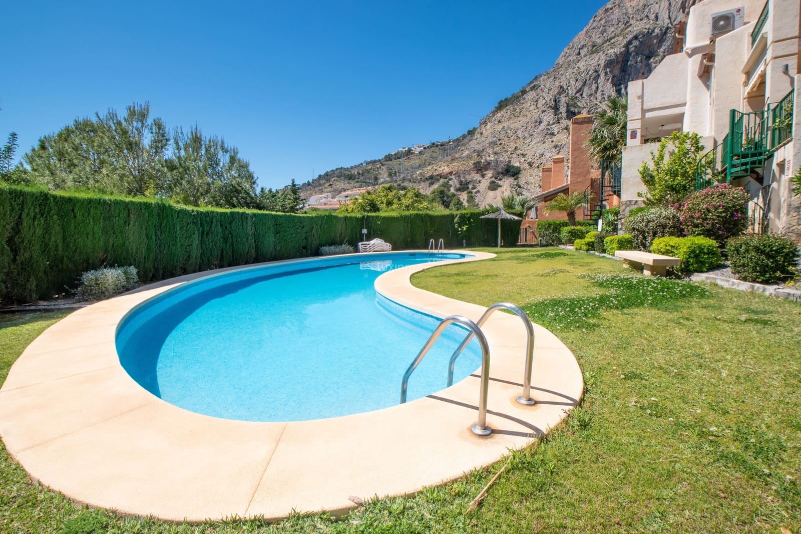 3 sovrum Radhus till salu i Altea med pool garage - 365 000 € (Ref: 10079232)