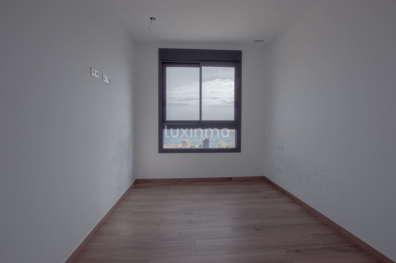 3 slaapkamer Penthouse te huur in Calpe / Calp met zwembad garage - € 7.000 (Ref: 10079233)