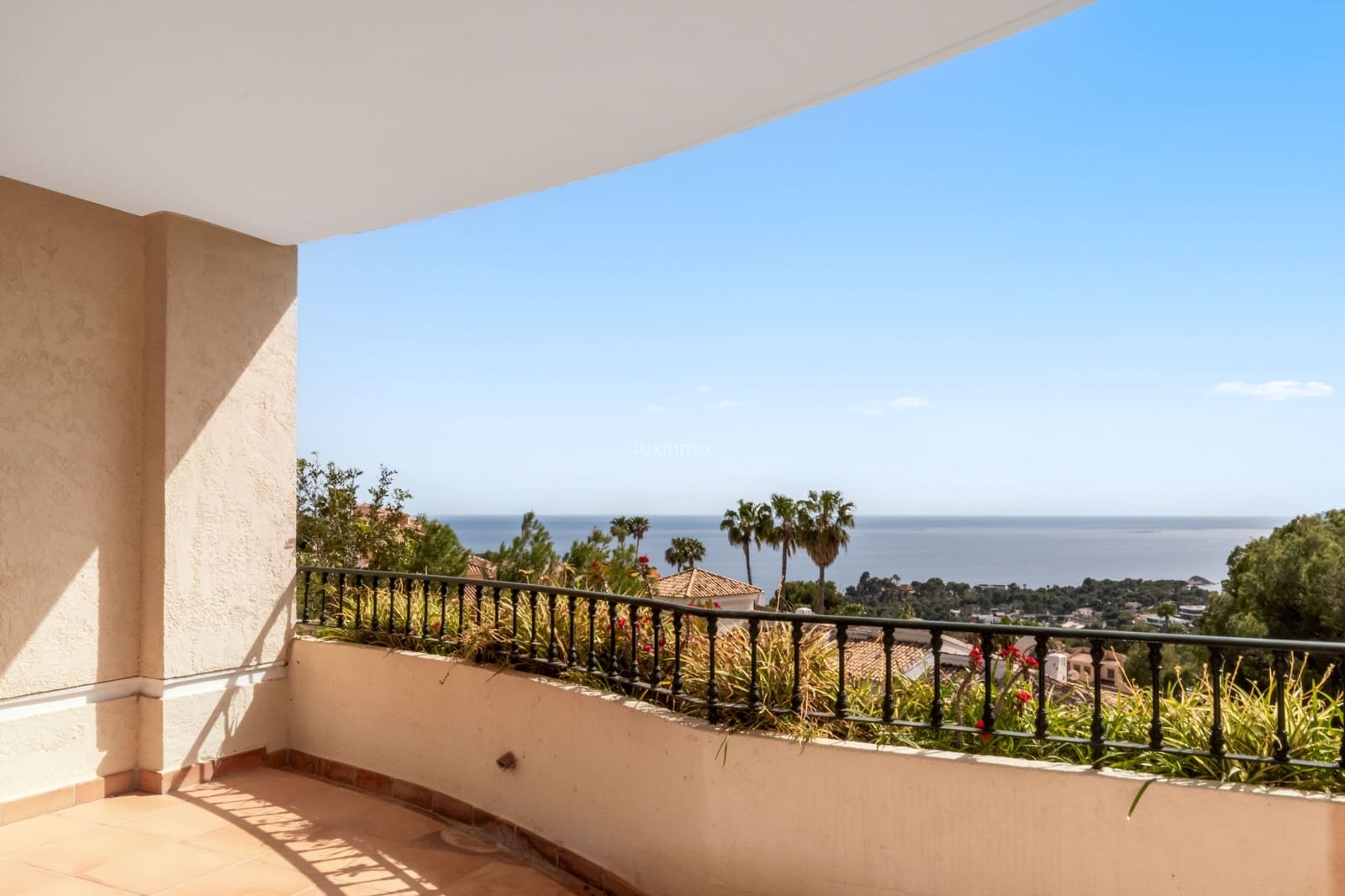 Chalet de 3 habitaciones en Altea en venta con piscina garaje - 820.000 € (Ref: 10079235)