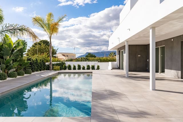 3 slaapkamer Villa te koop in Teulada Pueblo, Teulada-Moraira met zwembad garage - € 2.400.000 (Ref: 10079236)