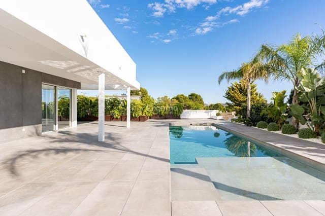 3 slaapkamer Villa te koop in Teulada Pueblo, Teulada-Moraira met zwembad garage - € 2.400.000 (Ref: 10079236)