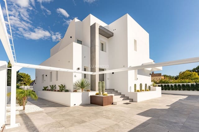 3 slaapkamer Villa te koop in Teulada Pueblo, Teulada-Moraira met zwembad garage - € 2.400.000 (Ref: 10079236)