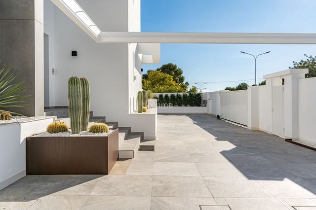 3 slaapkamer Villa te koop in Teulada Pueblo, Teulada-Moraira met zwembad garage - € 2.400.000 (Ref: 10079236)