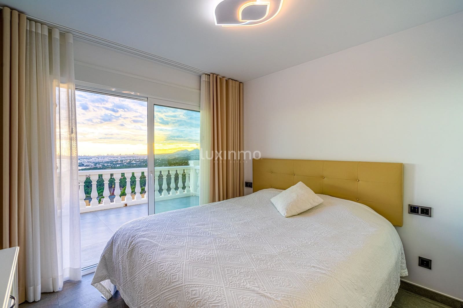 3 slaapkamer Huis te koop in Altea met zwembad garage - € 655.000 (Ref: 10079240)