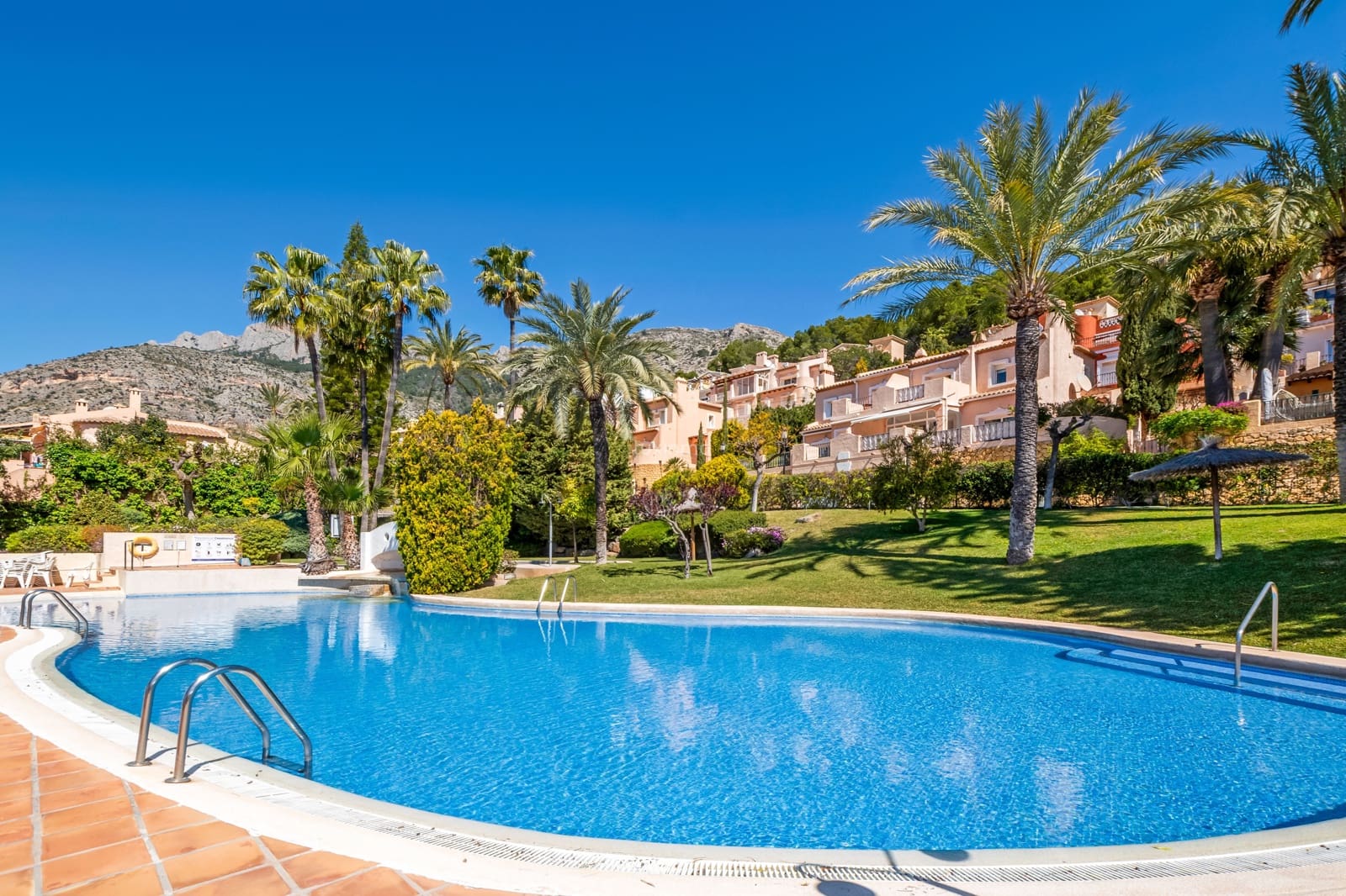 Chalet de 3 habitaciones en Altea en venta con piscina garaje - 599.000 € (Ref: 10079241)