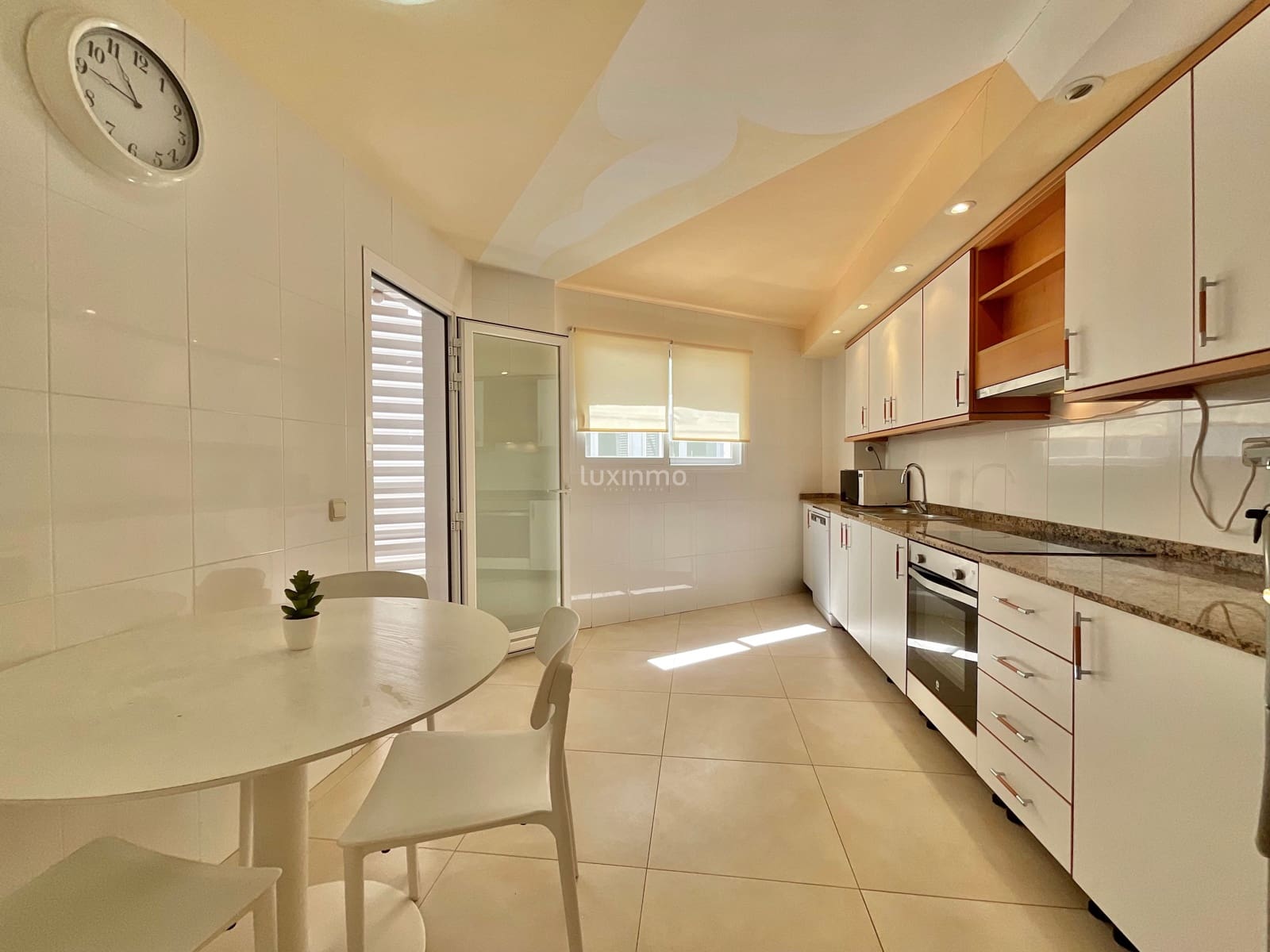 4 quarto Apartamento para arrendar em Ibiza / Eivissa cidade com piscina garagem - 7 500 € (Ref: 10079250)