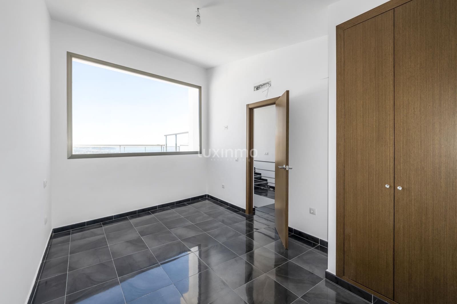 5 soveværelse Villa til salg i Calpe / Calp med swimmingpool garage - € 568.500 (Ref: 10079255)