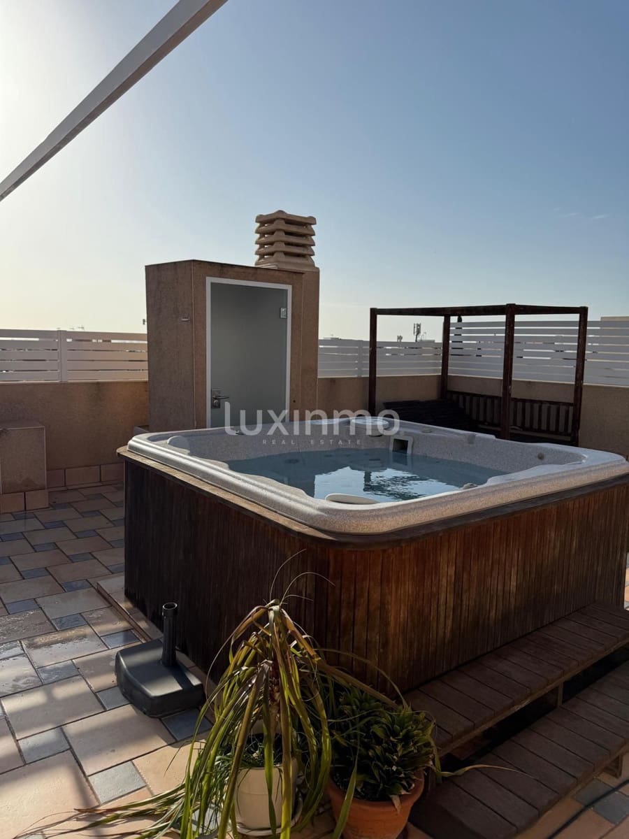 Ático de 4 habitaciones en Ibiza / Eivissa ciudad en alquiler con piscina garaje - 7.500 € (Ref: 10079256)