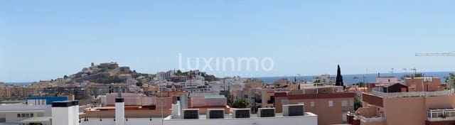 Ático de 4 habitaciones en Ibiza / Eivissa ciudad en alquiler con piscina garaje - 7.500 € (Ref: 10079256)