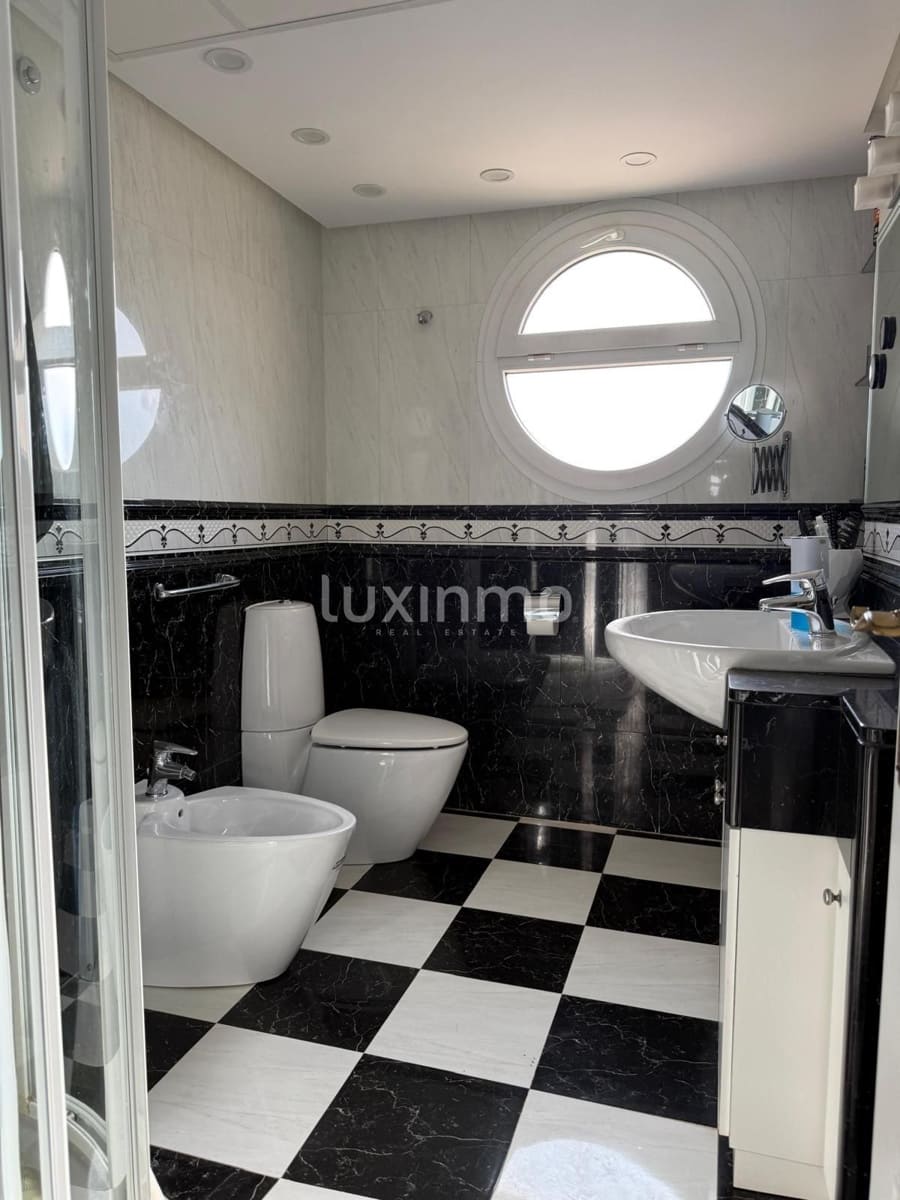 Ático de 4 habitaciones en Ibiza / Eivissa ciudad en alquiler con piscina garaje - 7.500 € (Ref: 10079256)