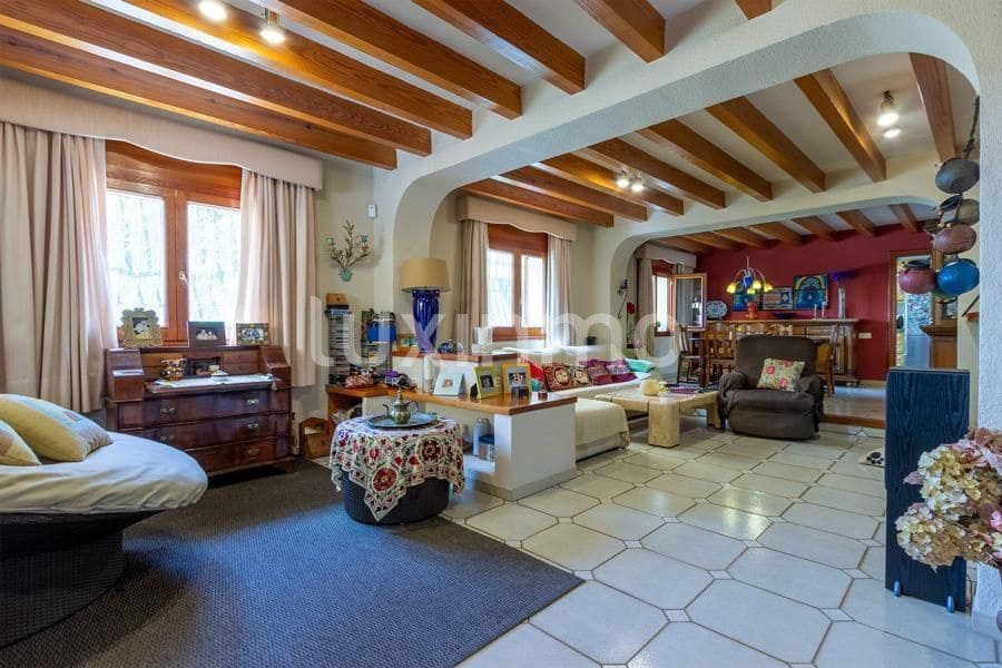 4 soverom Villa til salgs i Finestrat med svømmebasseng garasje - € 465 000 (Ref: 10079259)