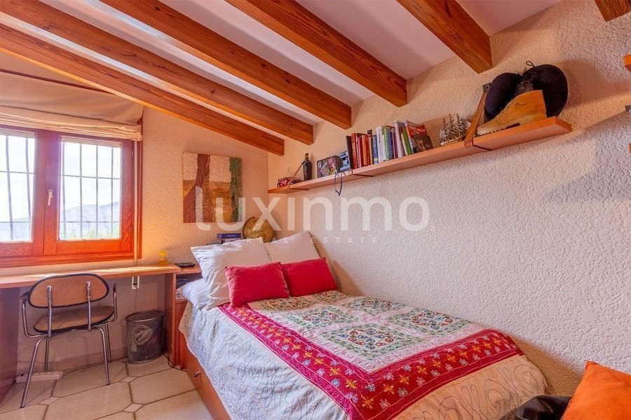 4 soverom Villa til salgs i Finestrat med svømmebasseng garasje - € 465 000 (Ref: 10079259)