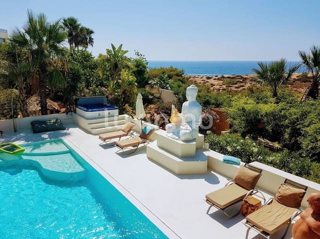 14 chambre Villa/Maison à vendre à Santa Eulalia / Santa Eularia avec piscine garage - 6 000 000 € (Ref: 10079261)