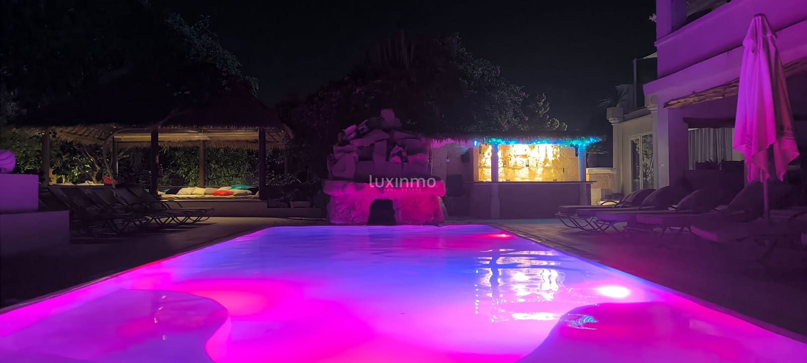 14 chambre Villa/Maison à vendre à Santa Eulalia / Santa Eularia avec piscine garage - 6 000 000 € (Ref: 10079261)