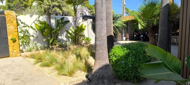 14 chambre Villa/Maison à vendre à Santa Eulalia / Santa Eularia avec piscine garage - 6 000 000 € (Ref: 10079261)