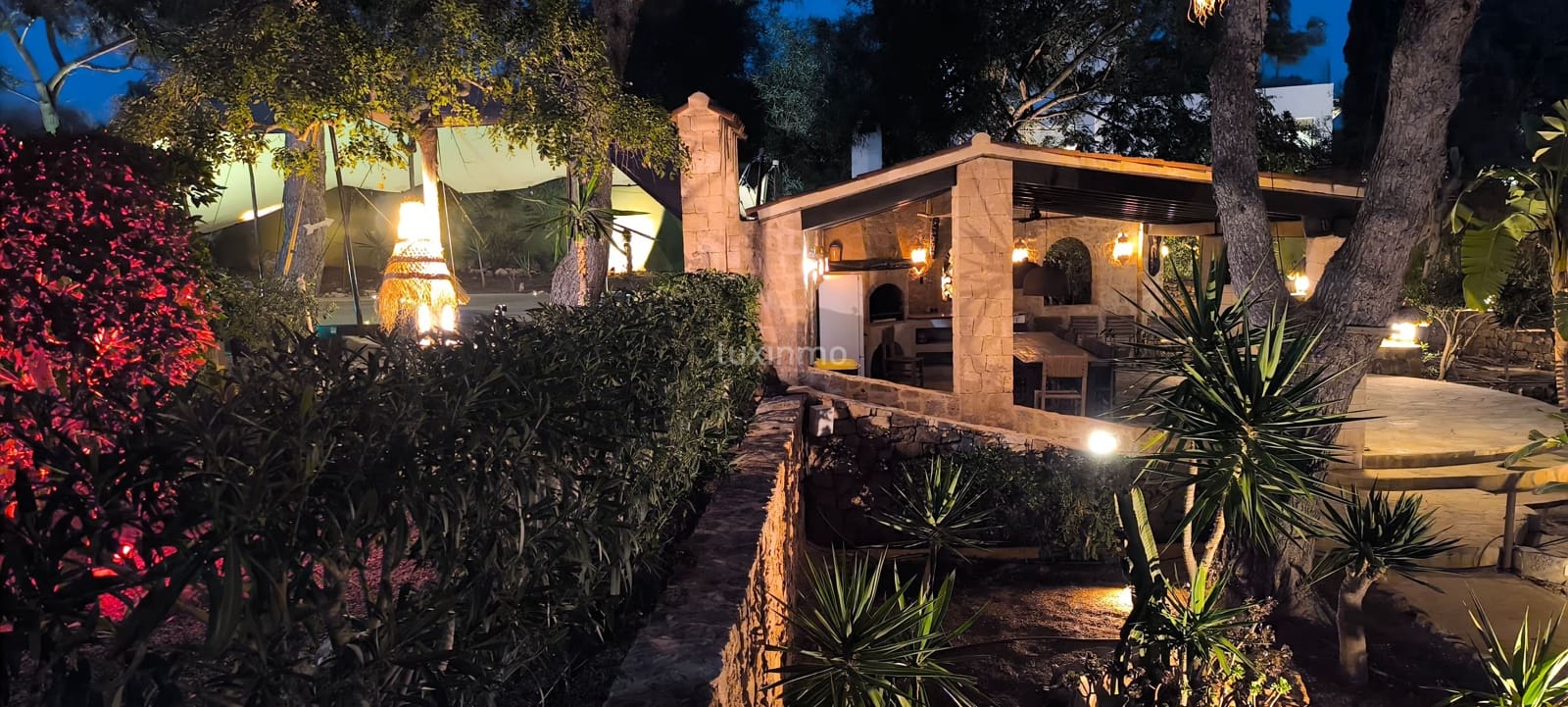14 chambre Villa/Maison à vendre à Santa Eulalia / Santa Eularia avec piscine garage - 6 000 000 € (Ref: 10079261)