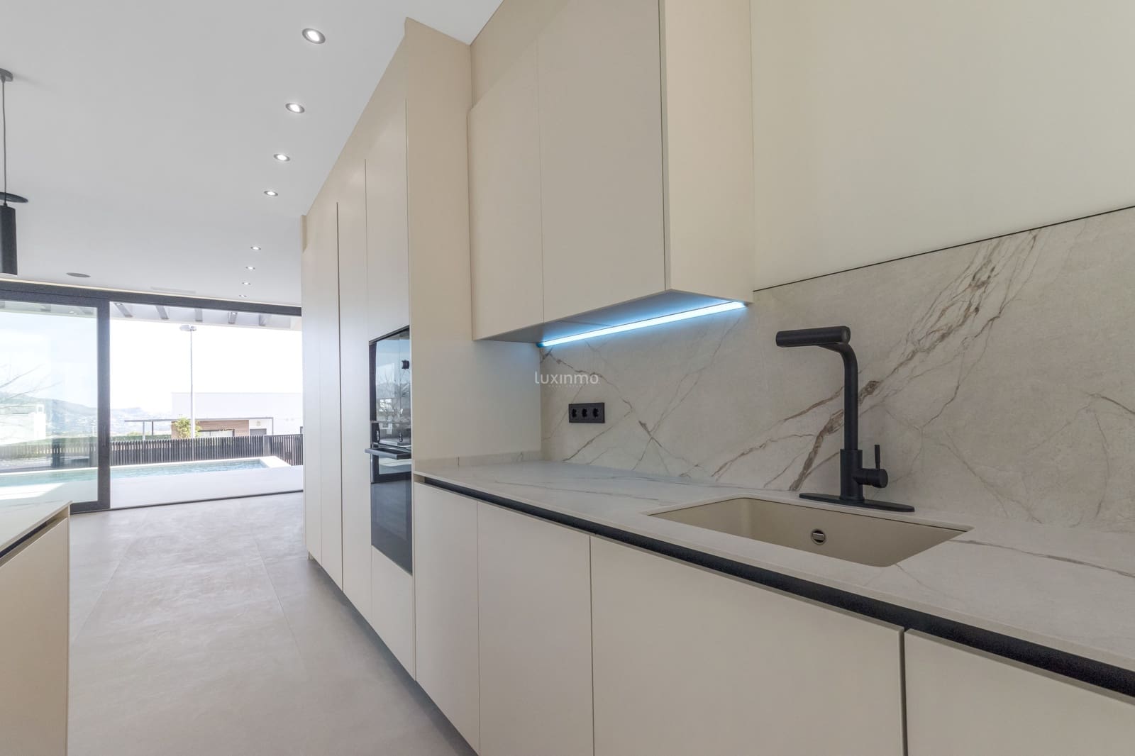 4 soverom Villa til salgs i Polop med svømmebasseng garasje - € 970 000 (Ref: 10079265)