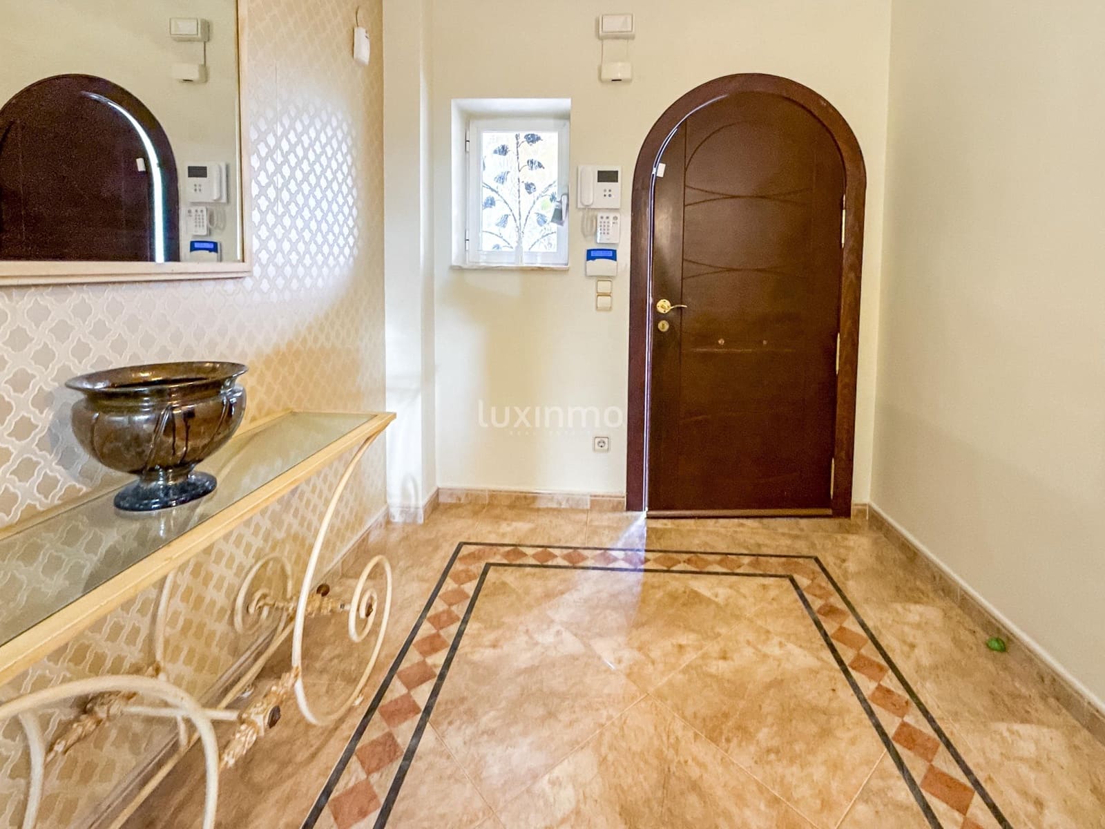 5 quarto Moradia para venda em Benidorm com piscina garagem - 995 000 € (Ref: 10079268)